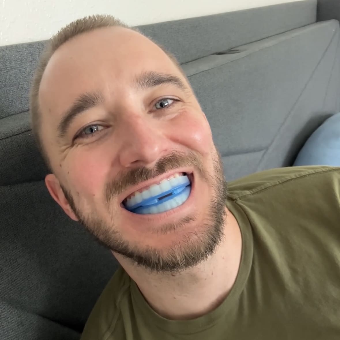 The Quiet Anti-Snoring Mouthpiece(Universal Size)[2 item upsell]